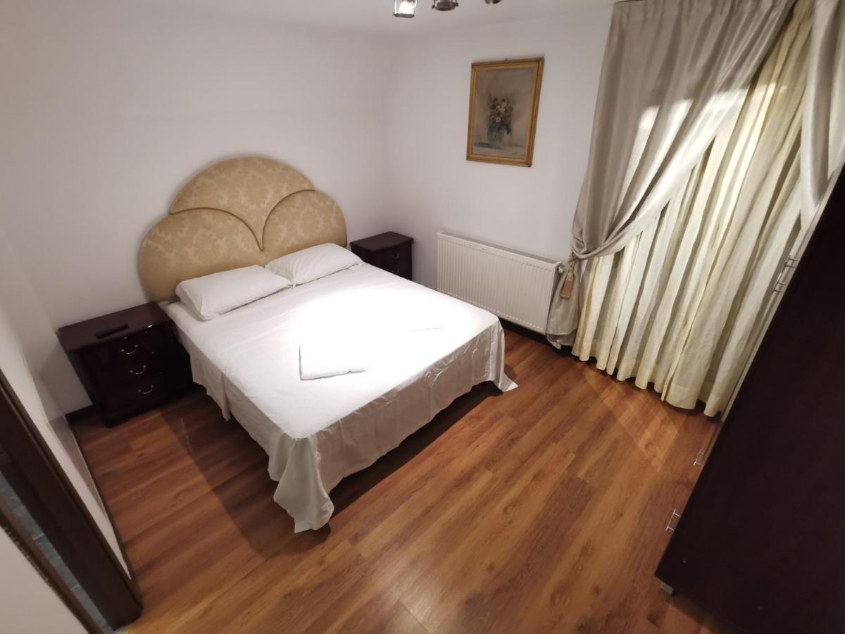 Vila Deal Săcele Εξωτερικό φωτογραφία