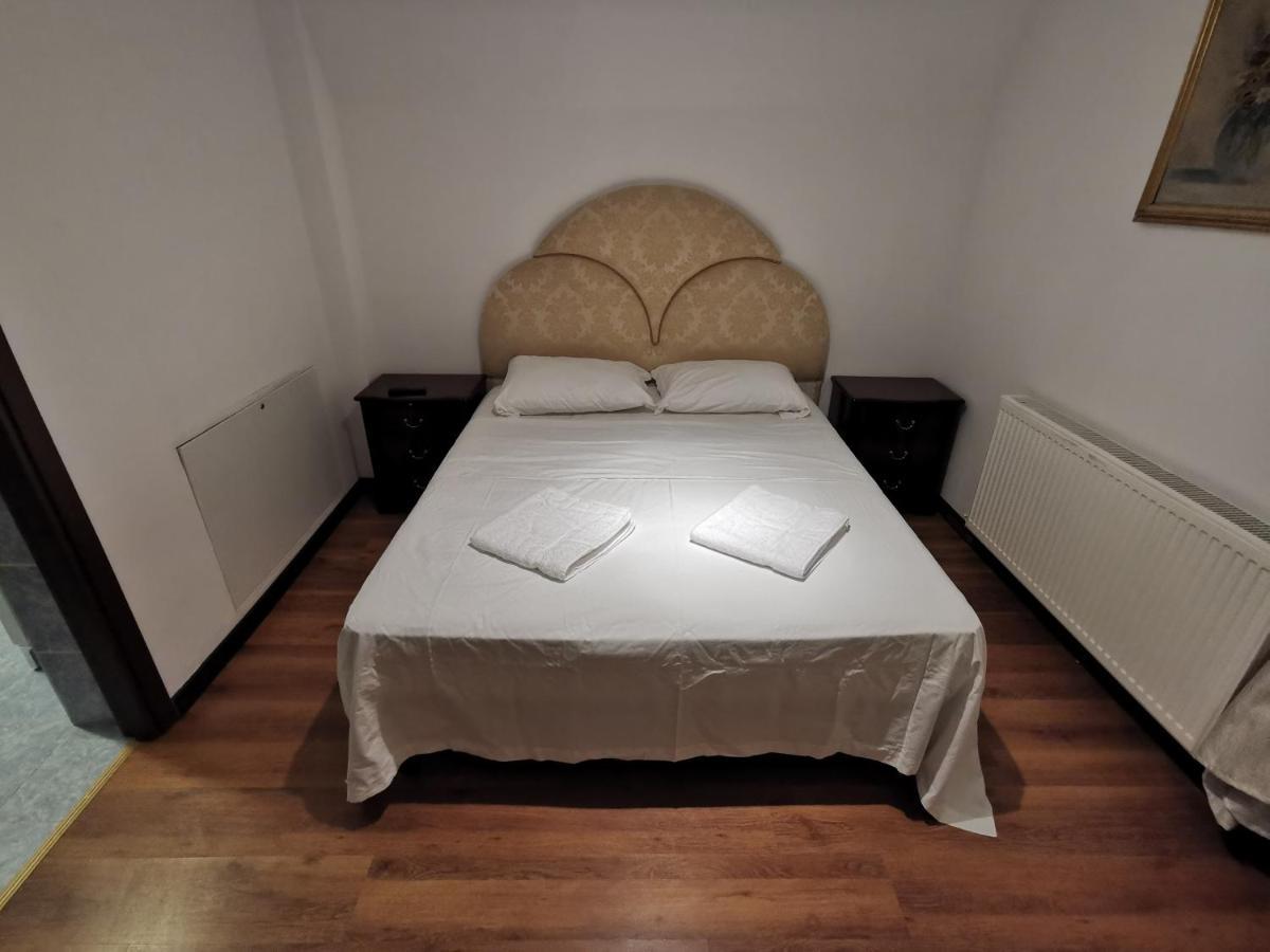 Vila Deal Săcele Εξωτερικό φωτογραφία