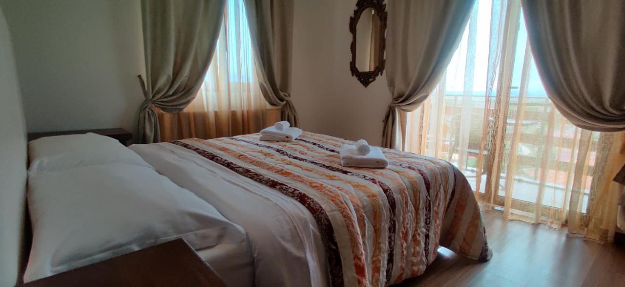 Vila Deal Săcele Εξωτερικό φωτογραφία