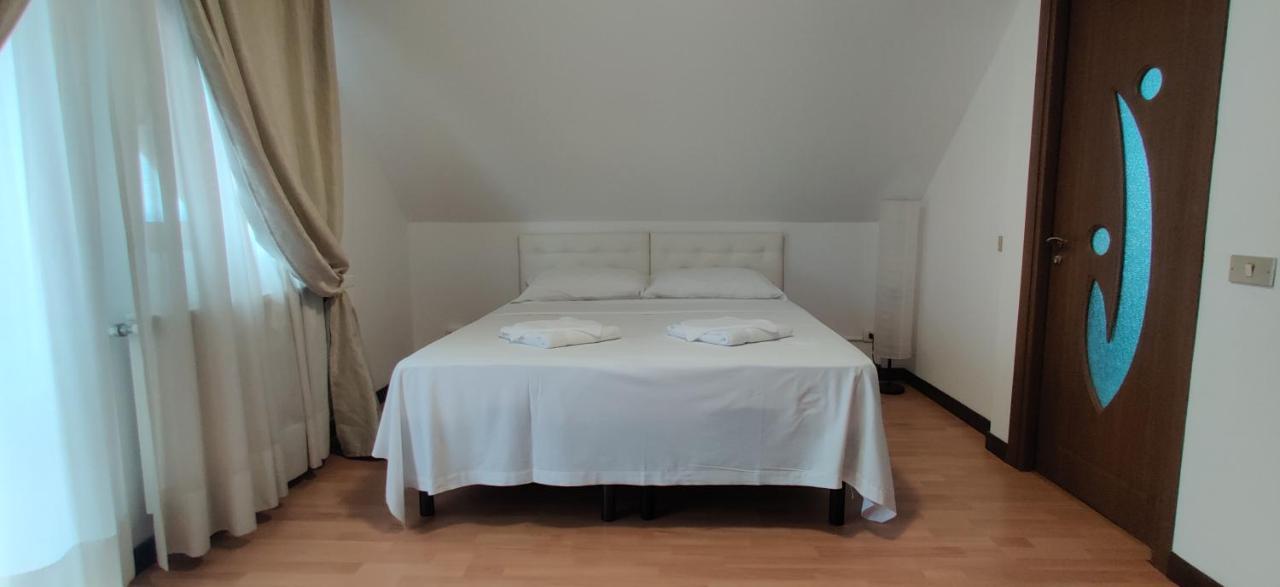 Vila Deal Săcele Εξωτερικό φωτογραφία